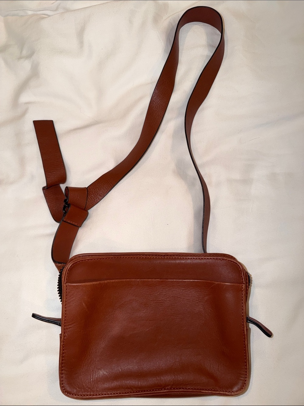 GAG Brown 100% Leather Crossbody Bag